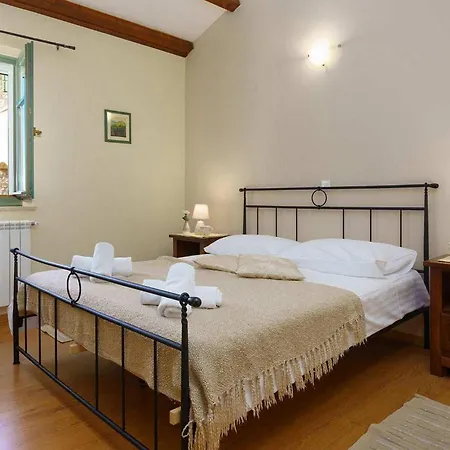 Holiday home Baldasi Vizinada