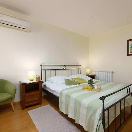 Baldasi Holiday home *